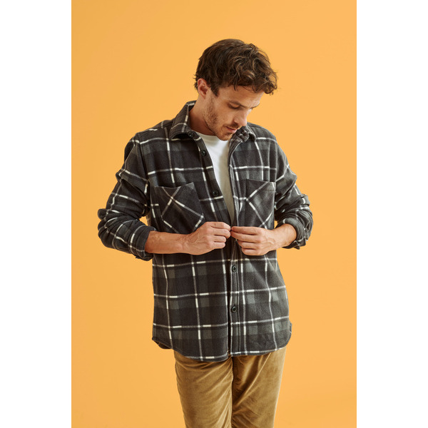 Vends Chemise Homme - Taille XL on Gens de Confiance