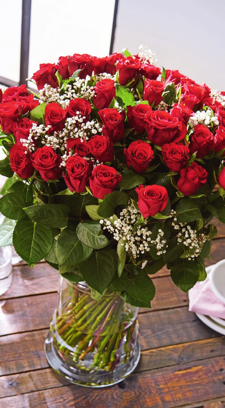 BOUQUET 50 ROSES 50 CM AVEC GYPSOPHILE 