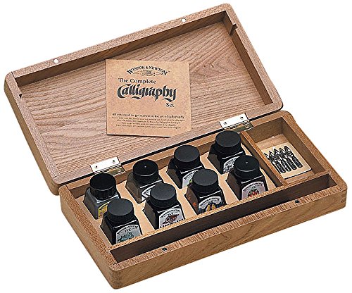 Coffret de calligraphie en bois
