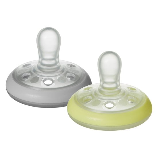  Tétines Closer to Nature forme naturelle Nuit 0-6 mois de Tommee Tippee code EAN 01149819 