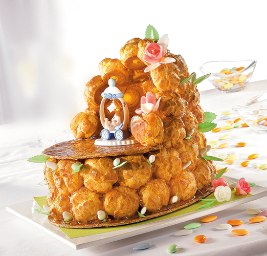  LES GÂTEAUX DE CÉRÉMONIE code EAN 0204388000000 