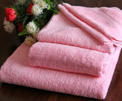 Homescapes Drap de bain eponge (150 x 100cm) de luxe. pur coton peigné ultra doux, 500gm². couleur rose uni code EAN 0508040011913 