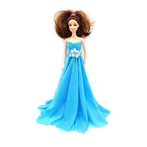 Belle robe de mariage de qualité porte des vête...