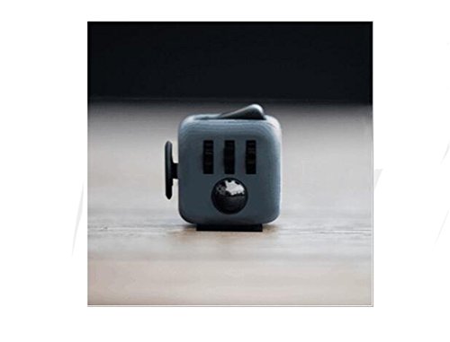 GAMT Soulage le stress cadeau cube parfaite pour les enfants et les adultes gris foncšš code EAN 0712217501415 