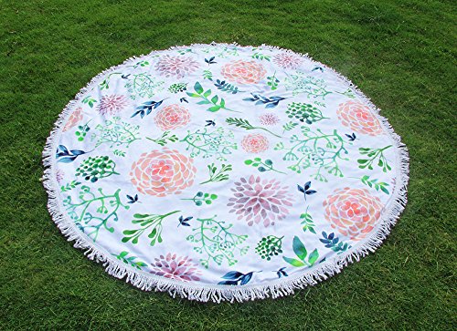 Mandala serviette de plage ronde avec des servi...