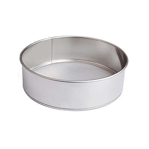 Cuisson de outils tamiser la farine cercle en a...