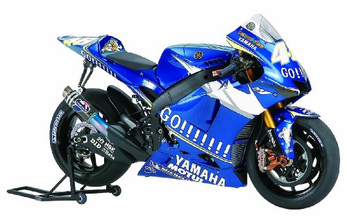 - 14116 - maquette - yamaha yzr m1 05 - echelle...