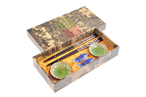 Abacus Asiatica: "Poisson" élégant lot de baguettes chinoises dans une boite décorative, baguettes de bois sculptées, reposes-baguettes, bols en céramique inclus (2 paires de baguettes, 2 reposes-baguettes, 2 bols), Mod. CBS-S2-G-H05 (DE) 0786471982426 Quantum Abacus Abacus Asiatica: "Poisson" élégant lot de baguettes chinoises dans une boite décorative, baguettes de bois sculptées, reposes-baguettes, bols en céramique inclus (2 paires de baguettes, 2 reposes-baguettes, 2 bols), Mod. CBS-S2-G-H05 (DE) 0786471982426 Quantum Abacus