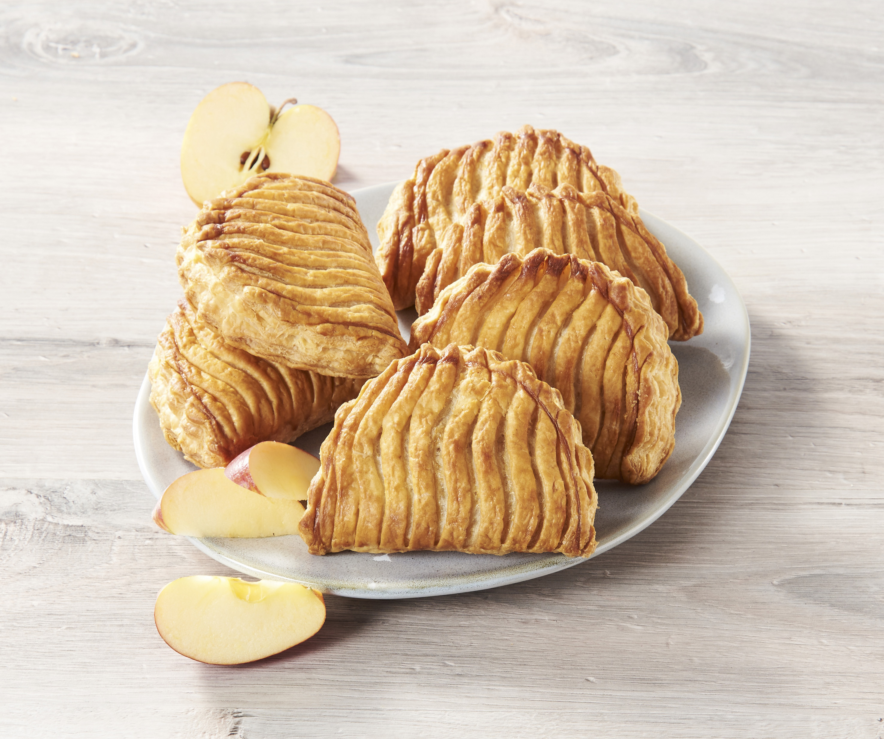  4 CHAUSSONS AUX POMMES U + 2 OFFERTS code EAN 2000000248622 