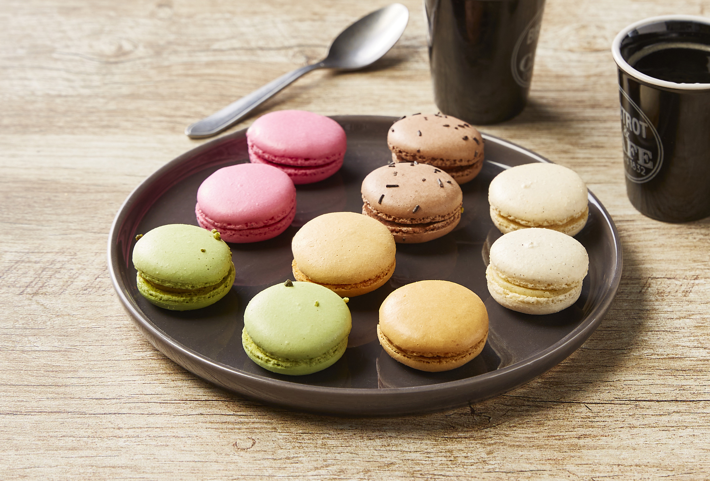  10 MACARONS code EAN 2000000310824 