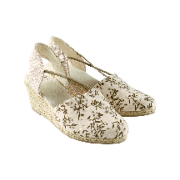 ESPADRILLE À TALON COMPENSÉ
GEMO 20598872 GEMO ESPADRILLE À TALON COMPENSÉ
GEMO 20598872 GEMO