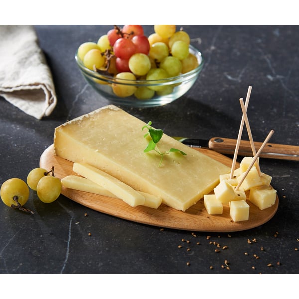  Cantal Entre Deux Aop Filière Auchan "Cultivons Le Bon" code EAN 2099548000000 