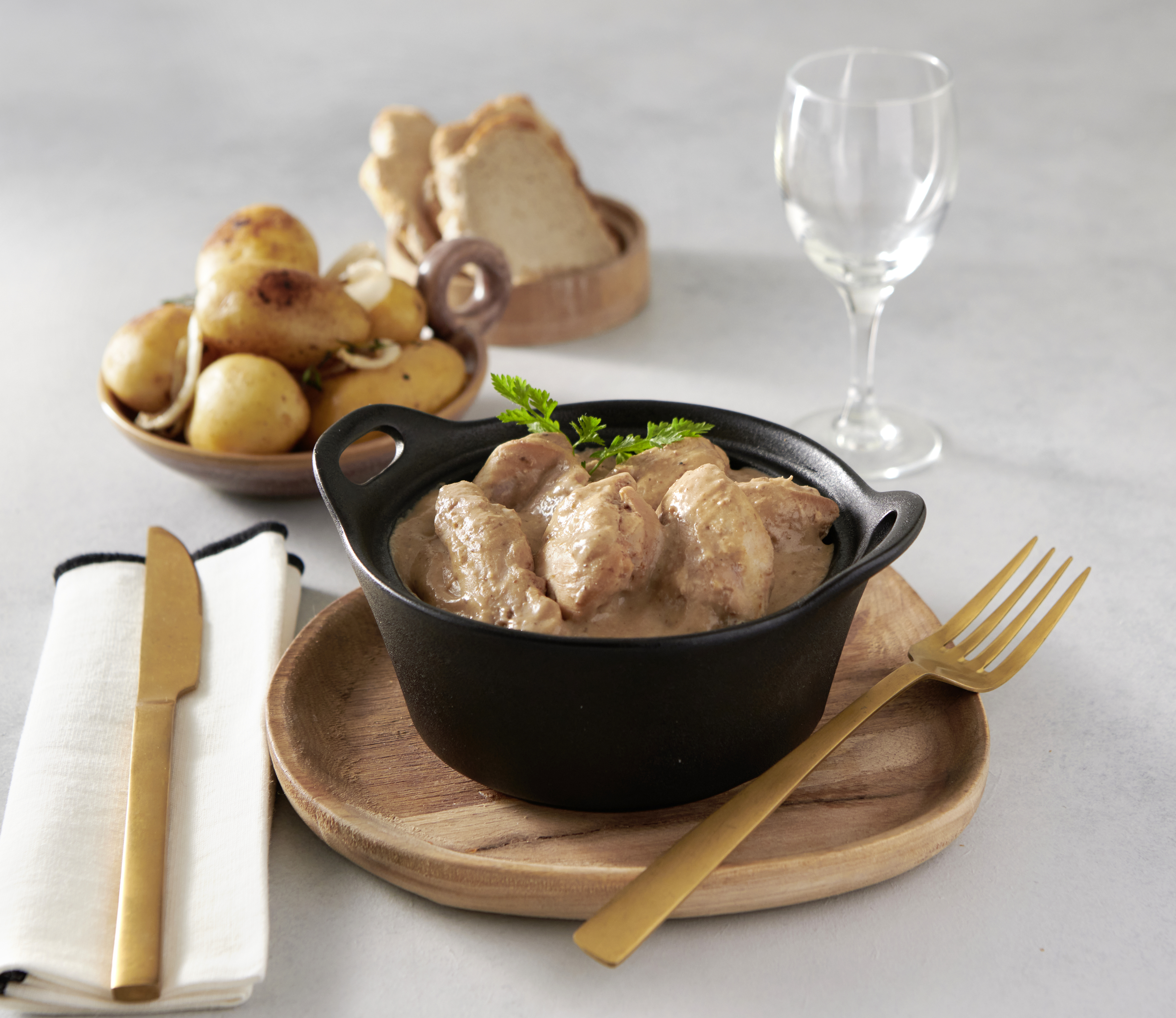  MIJOTÉ DE POULET SAUCE CRÈME DE CÈPES  BOURG TRAITEUR code EAN 2412960000002 