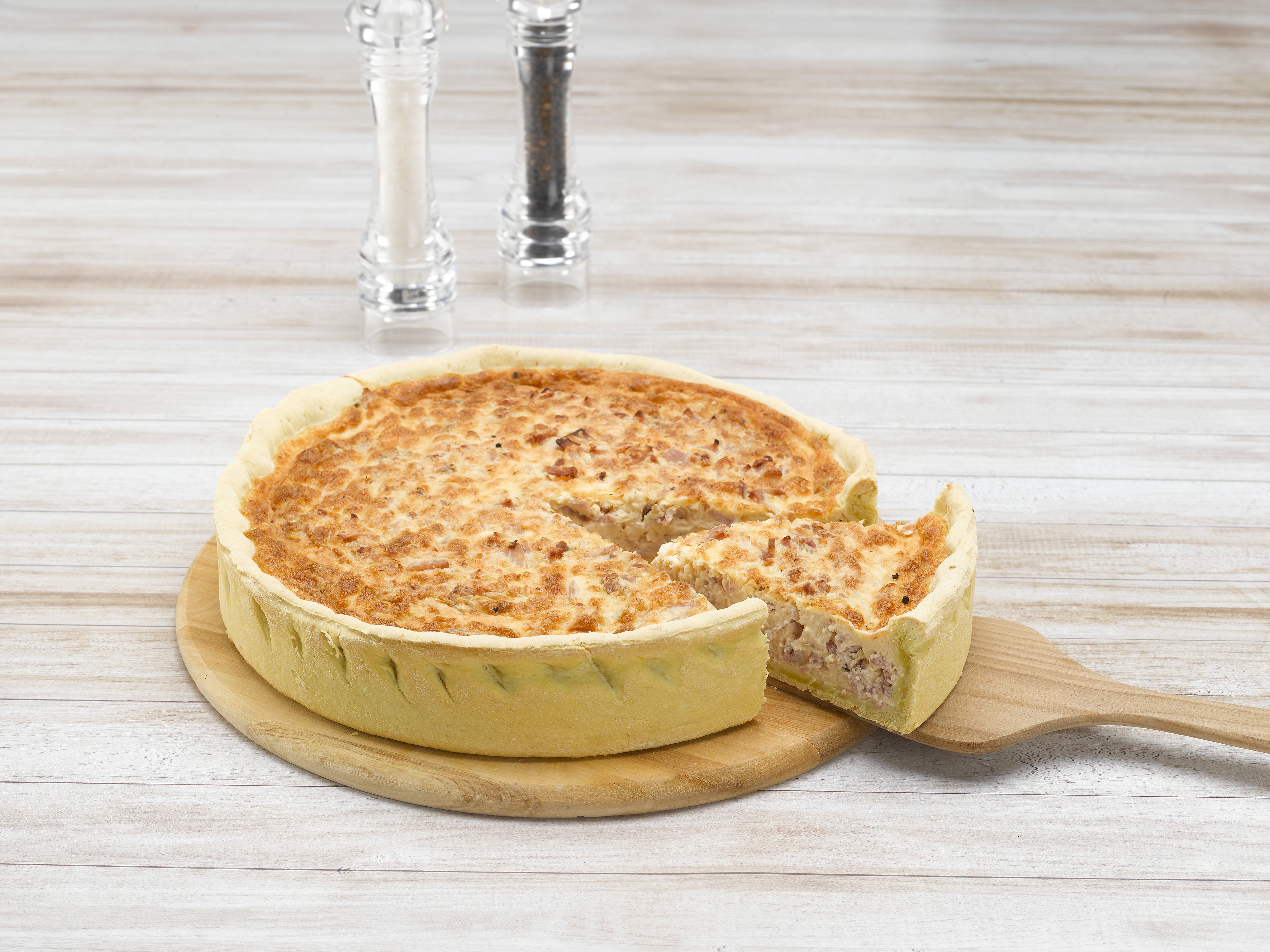  QUICHE LORRAINE OU AUX POIREAUX OU 3 FROMAGES code EAN 2891394000008 