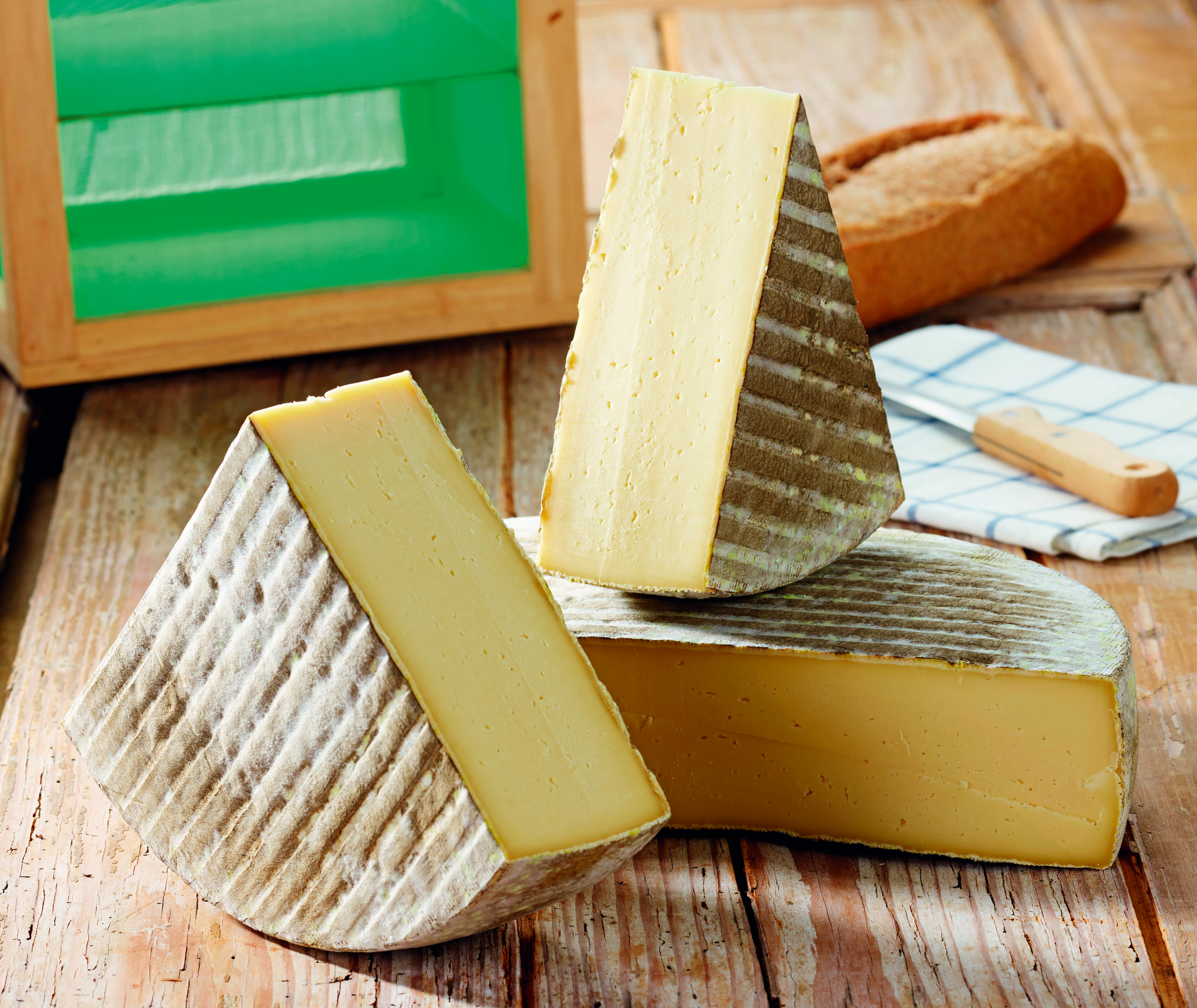 LOU PÉRAC Tomme pur brebis 32,5% Mat.Gr. code EAN 2999518 