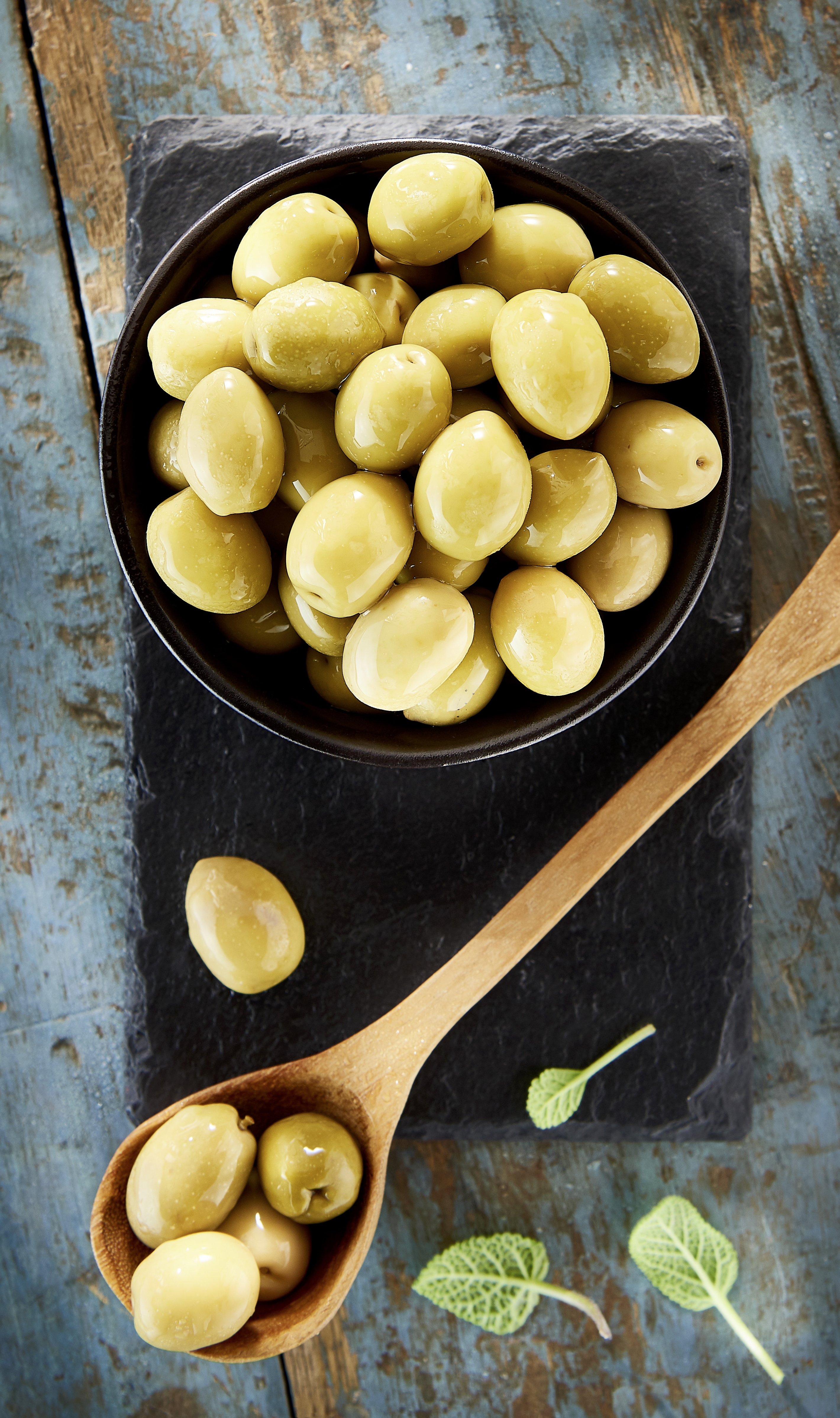 Olives vertes entières