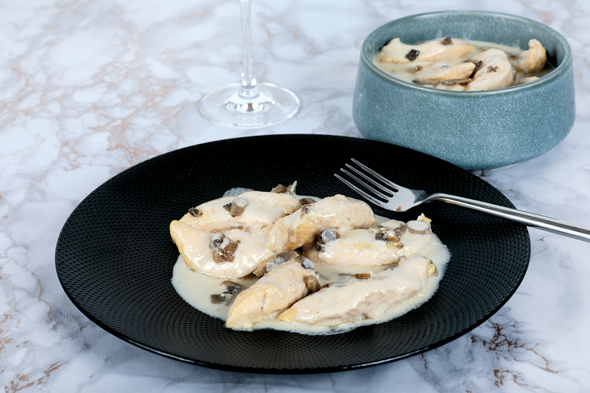 AIGUILLETTES DE POULET À LA NORMANDE