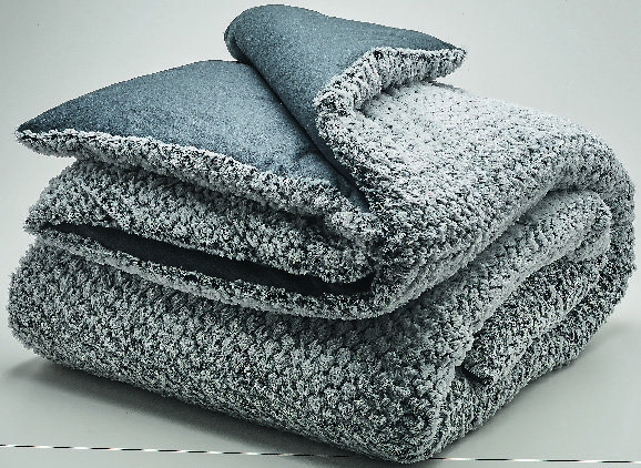 COUVRE-LIT 240 X 220 CM