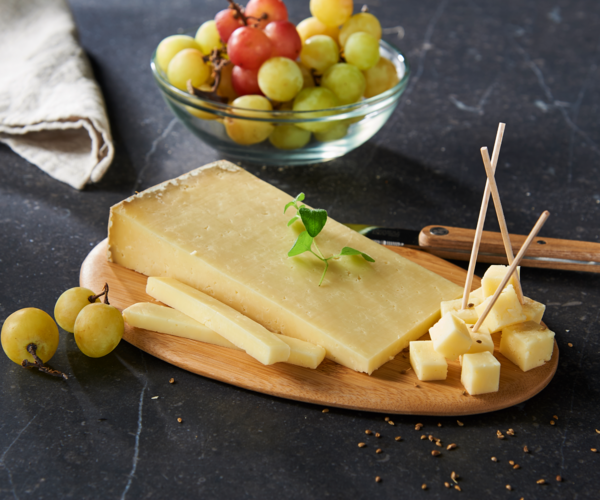 Cantal Entre Deux Aop Filière Auchan "Cultivons Le Bon" 3151820445841 