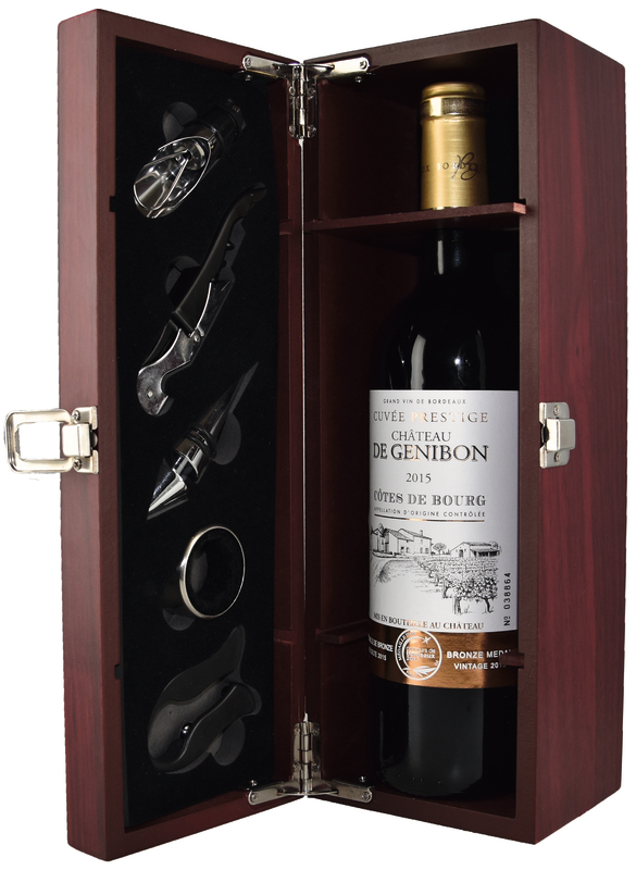  COFFRET OENOLOGIE 1 BOUTEILLE + 5 ACCESSOIRES AOP CÔTES DE BOURG ROUGE CHÂTEAU GENIBON PRESTIGE  code EAN 3176481029865 