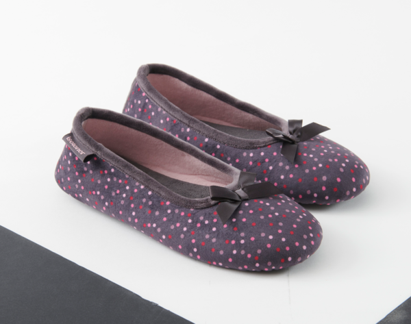  Chausson Femme Ou Homme Isotoner code EAN 3231760776462 