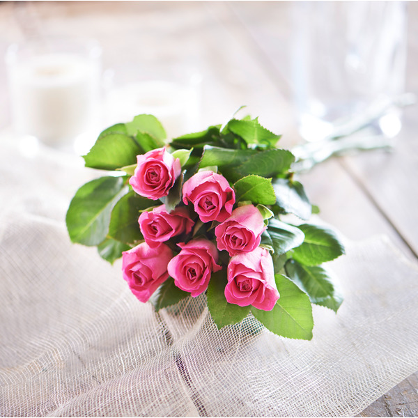  Bouquet de 7 roses (1) code EAN 3270190857419 