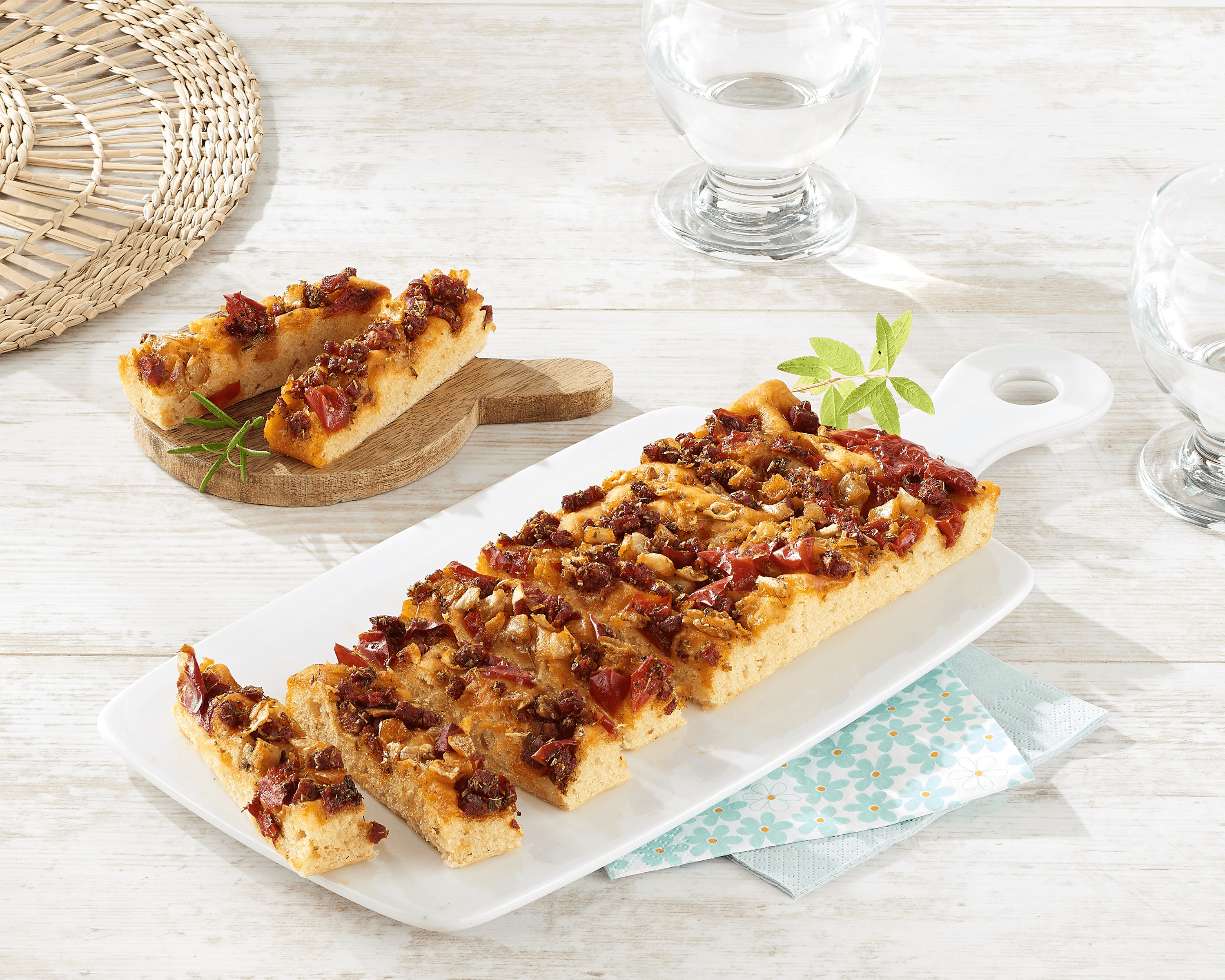  FOCACCIA POIVRONS CHORIZO OU OLIVES AUBERGINES OU TOMATES POIVRONS code EAN 3287390083791 