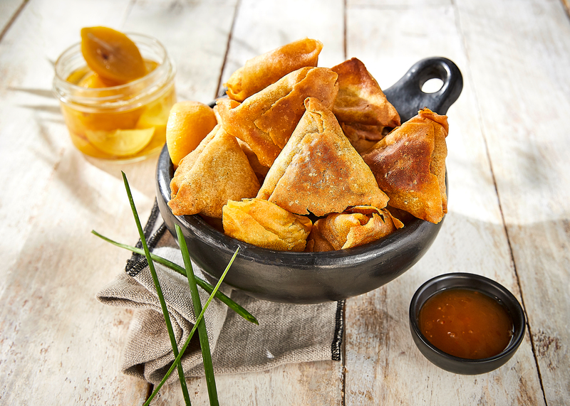  FE 8 SAMOSSAS BOEUF CURRY  code EAN 3366760023077 