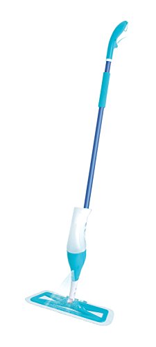 Balai plat avec réservoir et spray intégrés qui...