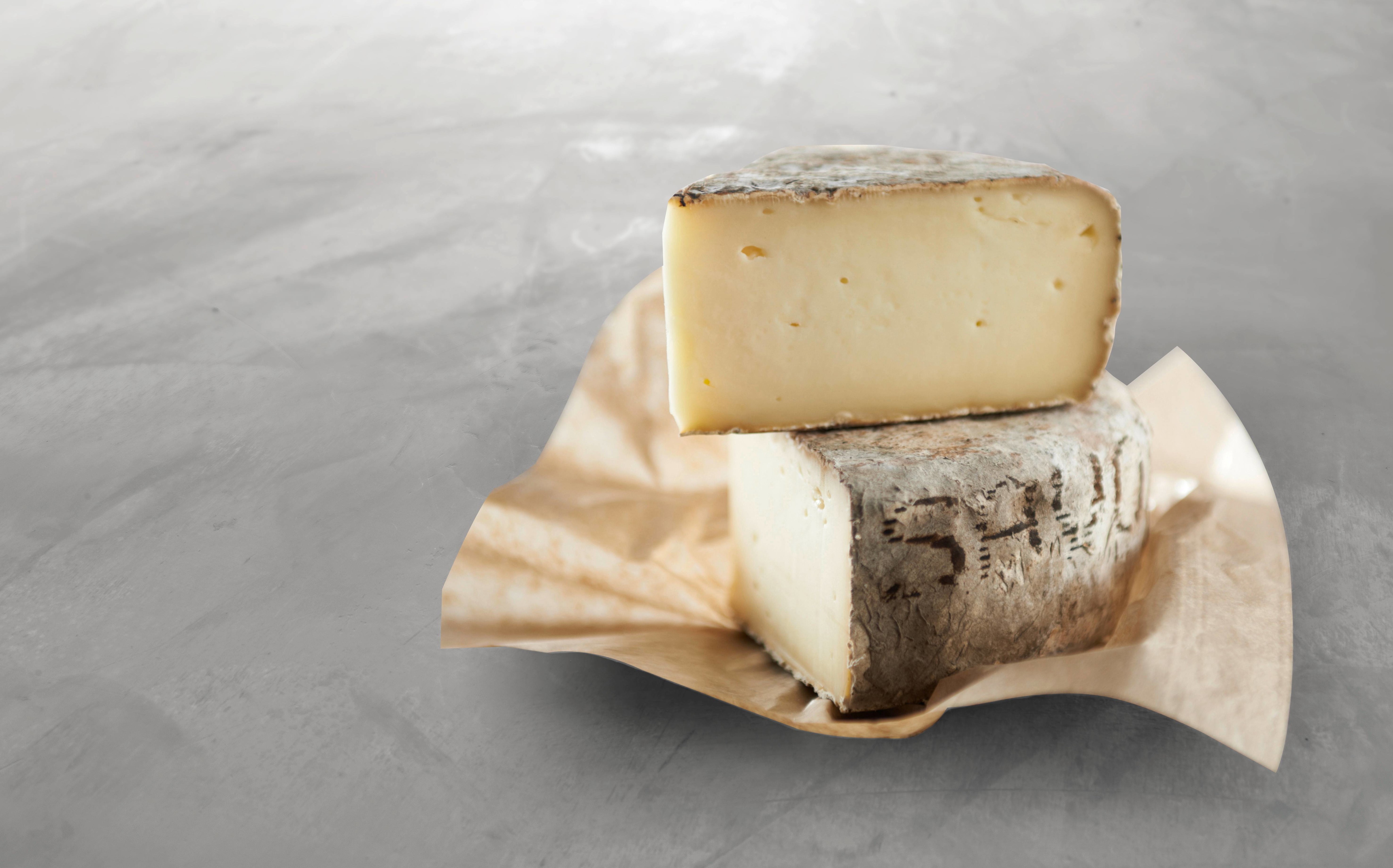  Tomme de Savoie de la Fruitière 
des rives du Fier Indication Géographique Protégée code EAN 3414170001038 