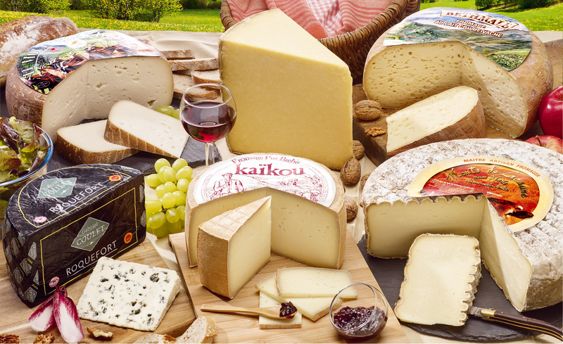 LAITERIE FABRE MONTS DE LACAUNE AUX 3 LAITS : CHÈVRE, VACHE, BREBIS LAITERIE FABRE code EAN 3416060009001 