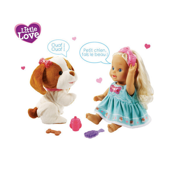 Lou joue avec son toutou