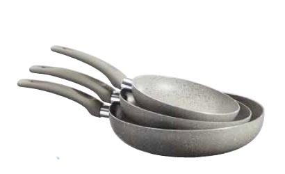 LOT DE 3 POÊLES OU 3 CASSEROLES