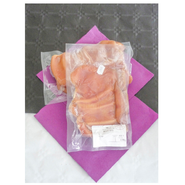 OREILLES DE PORC CUITES 
