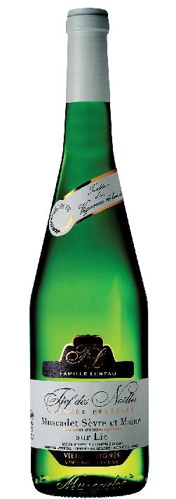 AOP(1) MUSCADET SÈVRE ET MAINE SUR LIE FAMILLE LUNEAU PAPIN “FIEF DES NOËLLES” CUVÉE PRESTIGE VIEILLES VIGNES 2018. 3471370465879 (3471370465879)
