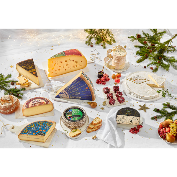 ST FLOUR FOURME D'AMBERT AOP
 code EAN 3492840570848 