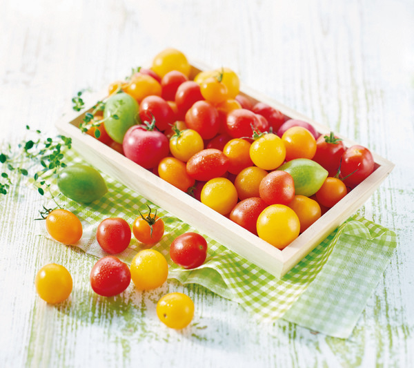  TOMATES CERISES RONDES ROUGES OU JAUNES OU TOMATES CERISES ALLONGÉES ROUGES OU MÉLANGE DE TOMATES CERISES code EAN 3523680241541 