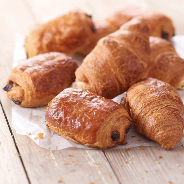 15 croissants + 15 pains chocolat ordinaires