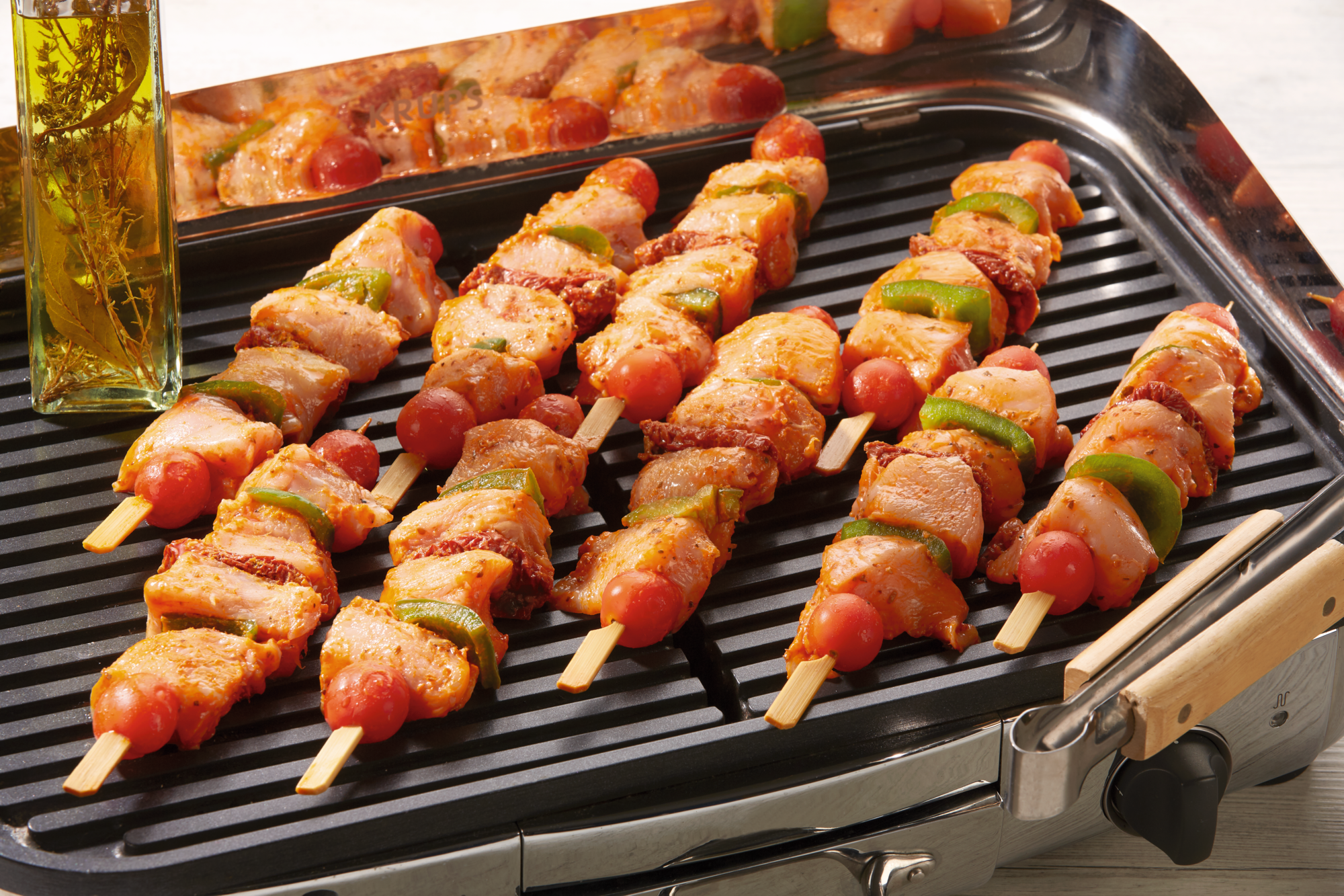 L'instant Rôtisserie 4 brochettes de Poulet Tomate Basilic
"SELECTION DU VOLAILLER", "LOEUL ET PIROT"** code EAN 3571320793868 