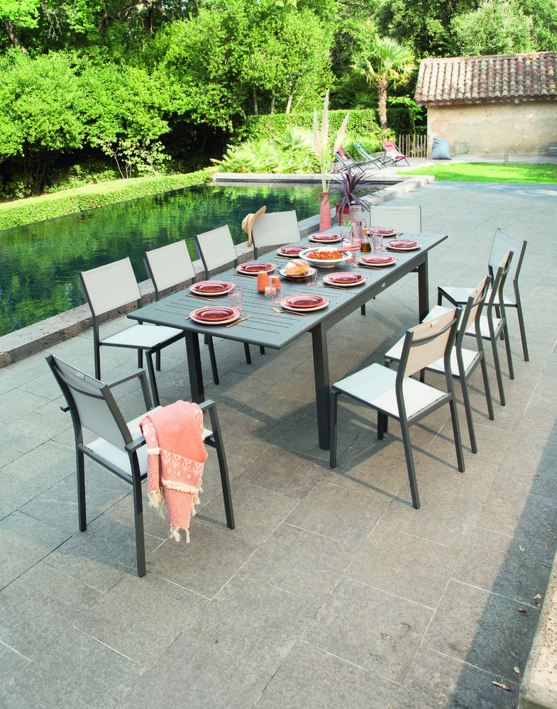  TABLE RECTANGULAIRE  EXTENSIBLE(1) “BEAUX JOURS” code EAN 3601029962477 