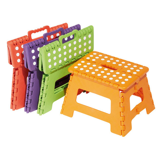 Marche pied petit modèle