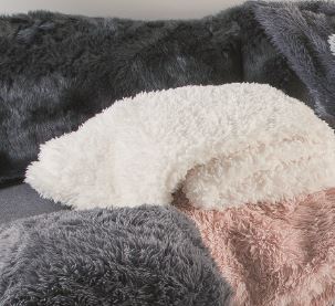 PLAID IMITATION FOURRURE 130 X 150 CM