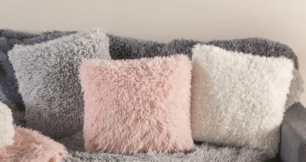 COUSSIN IMITATION FOURRURE 40 X 40 CM