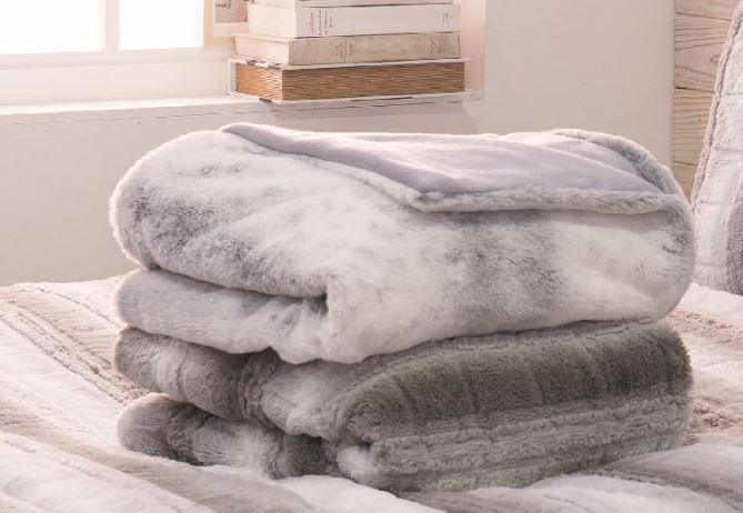 PLAID IMITATION FOURRURE 130 X 150 CM