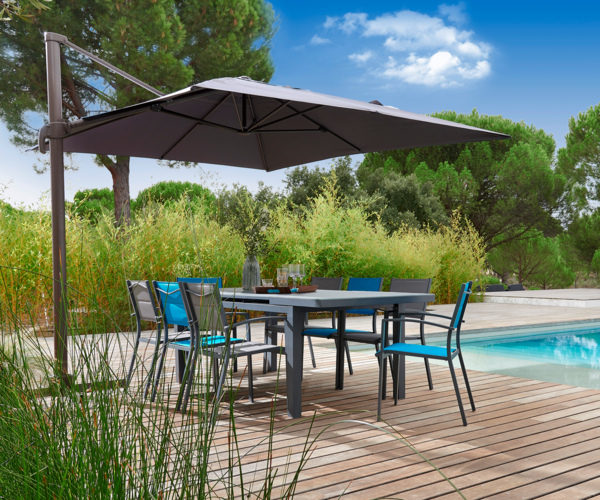 LA TABLE + LES 6 CHAISES