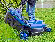 HYUNDAI HYUNDAI HYUNDAI - Tondeuse électrique 1400 W 38 cm - poussée - HTDE14 ... code EAN 3661602016287 