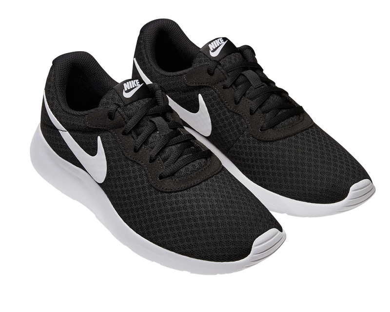 BASKETS TANJUN NIKE