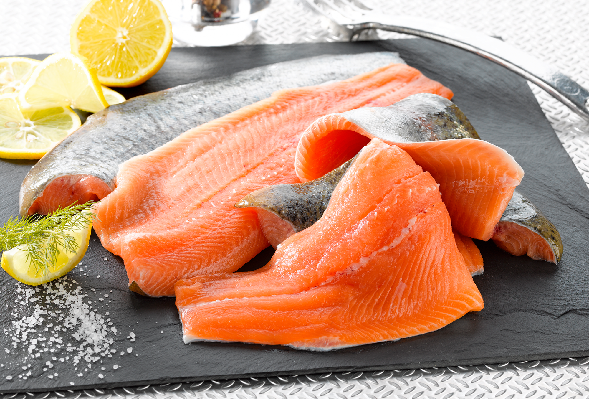 FILET DE SAUMON ASC AVEC PEAU ET SANS ARÊTE
