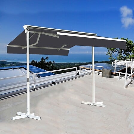 Stores bannes de terrasse double pente avec cof...