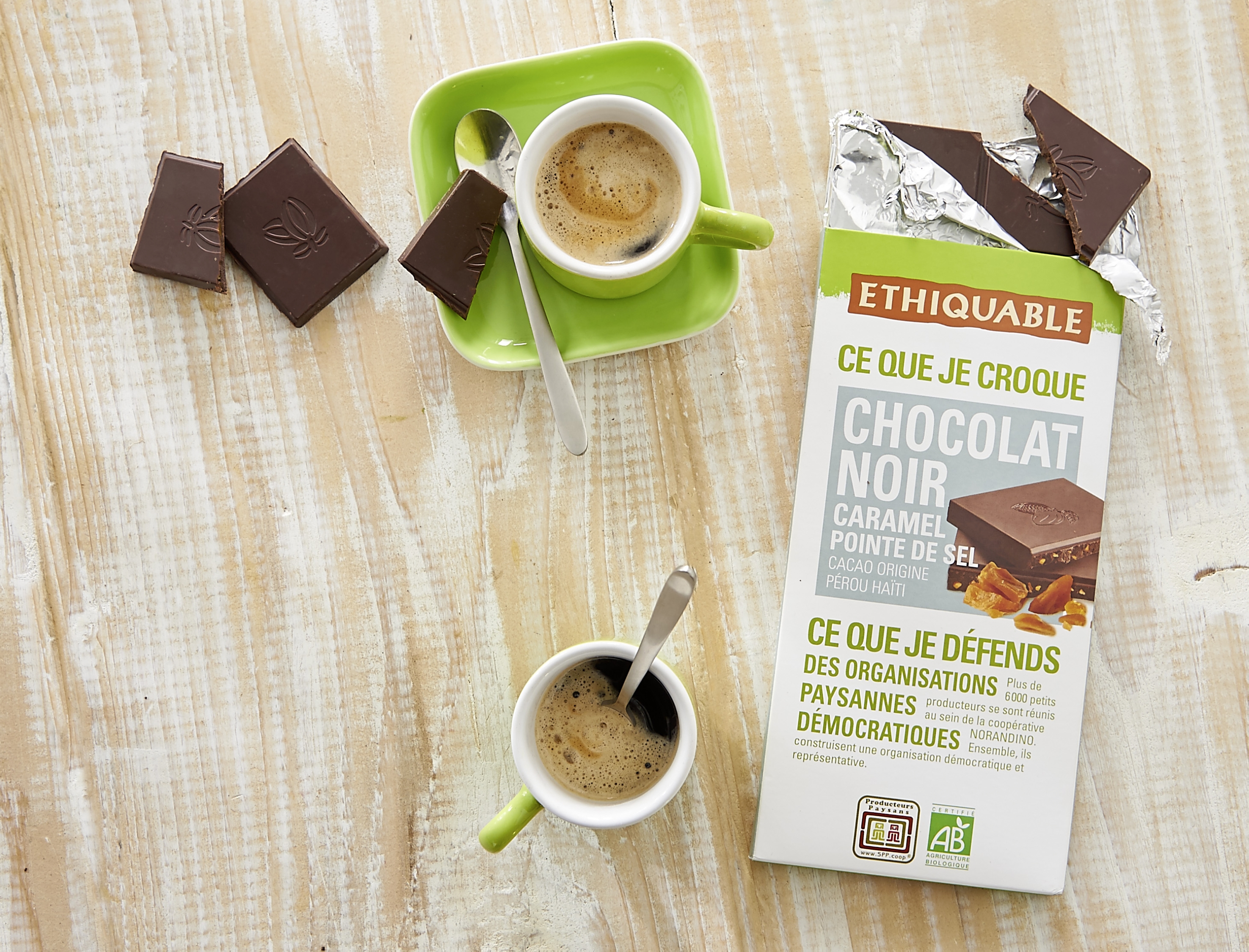 Tablette de chocolat noir caramel pointe de sel...